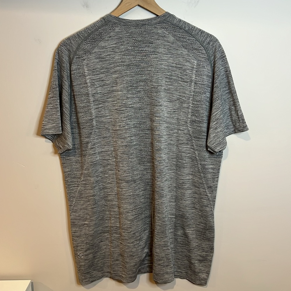 Men’s Lululemon Metal Vent Tech Short Sleeve - Picture 6 of 6